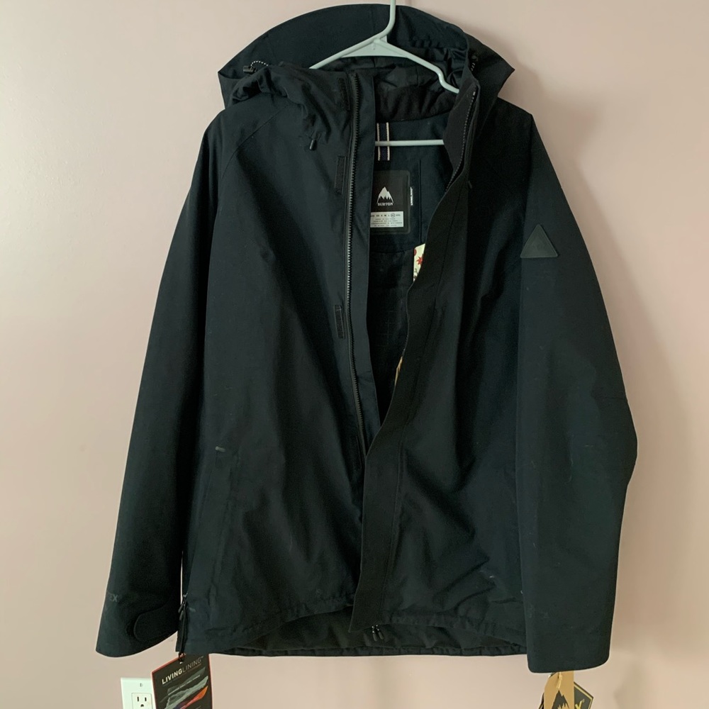 Black Burton Coat for Skiing/Snowboarding NWTS